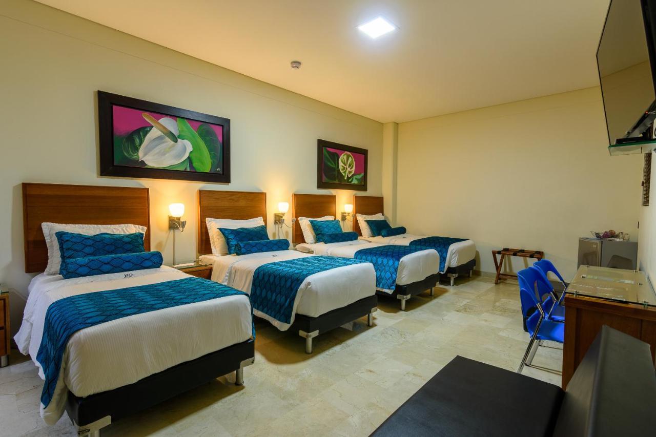 Standard Quadruple Room,1346333495:JPEG