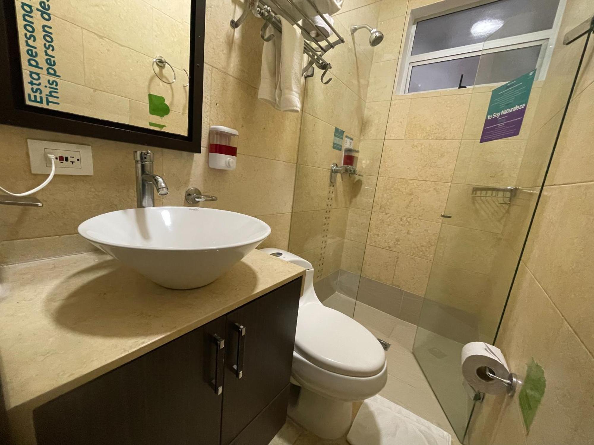 Standard Twin Room,1567070117:JPEG
