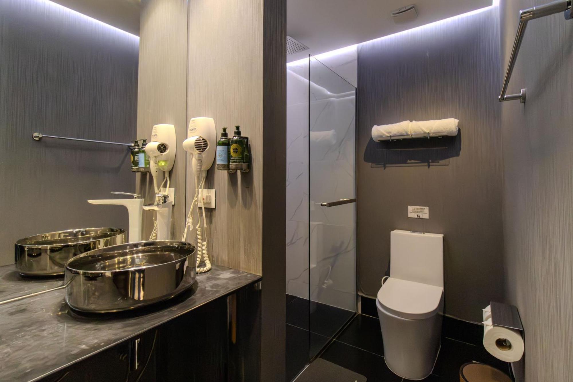 4-Bedroom penthouse Hot Tub on the balcony,1670813860:JPEG