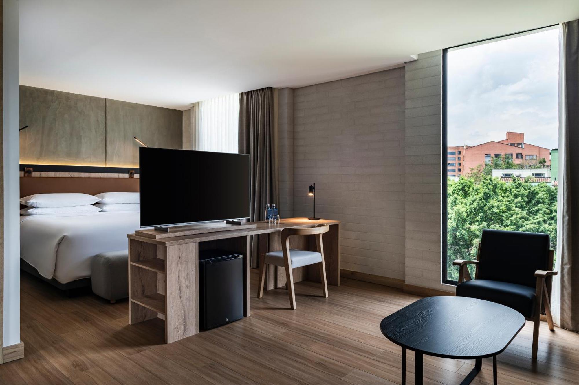 1 King Bed Studio,1678783453:JPEG