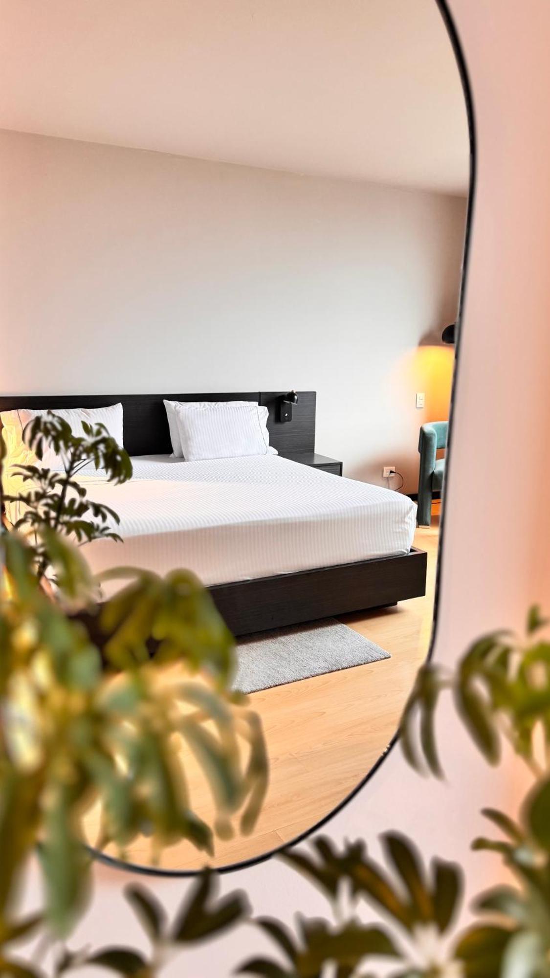 Deluxe Double Room,1739408555:JPEG
